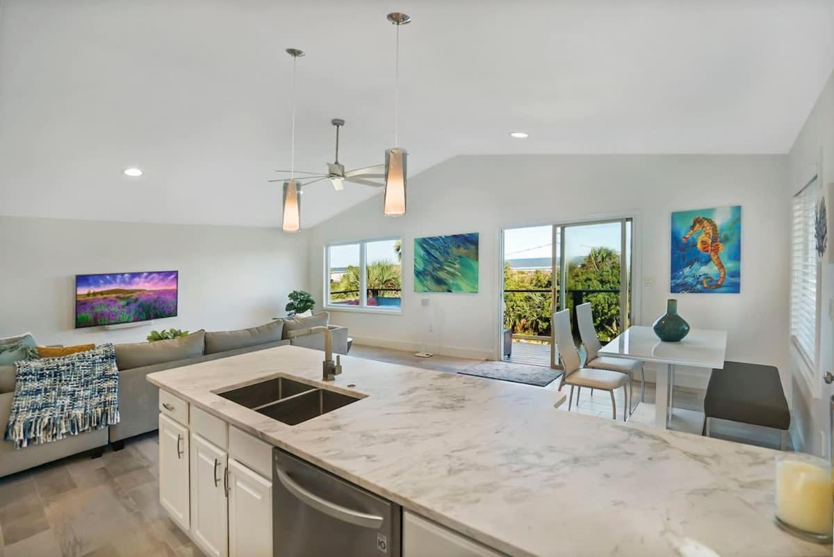 Ocean Views Retreat! Renovated Apt With Beach Bikes! St. Augustine Zewnętrze zdjęcie